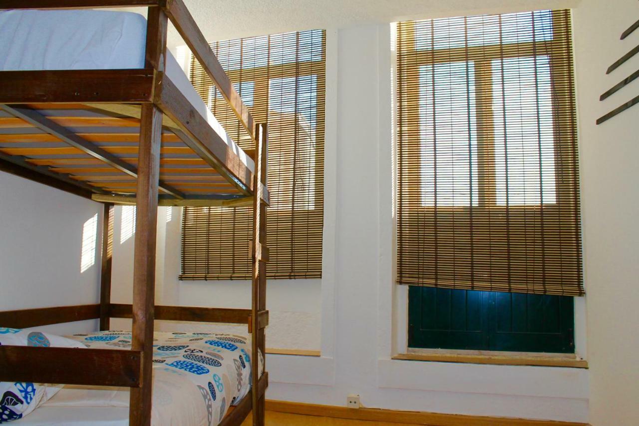 Douro Surf Hostel Вила Нова ди Гая Екстериор снимка