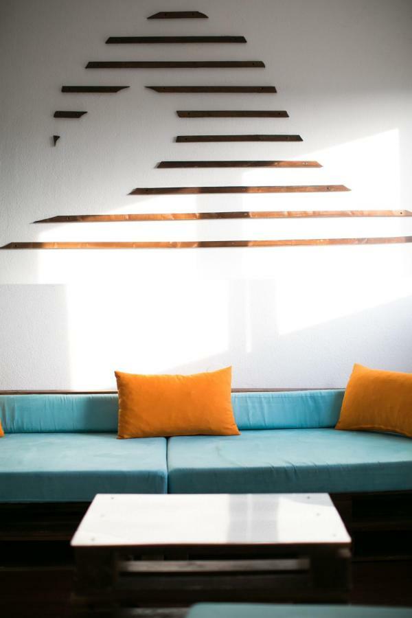 Douro Surf Hostel Вила Нова ди Гая Екстериор снимка